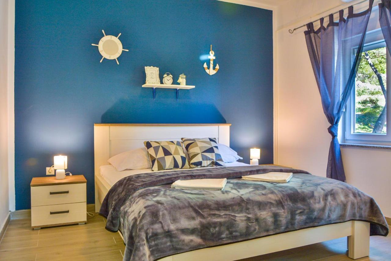 Apartments Did Ive Sibinj Krmpotski Bagian luar foto