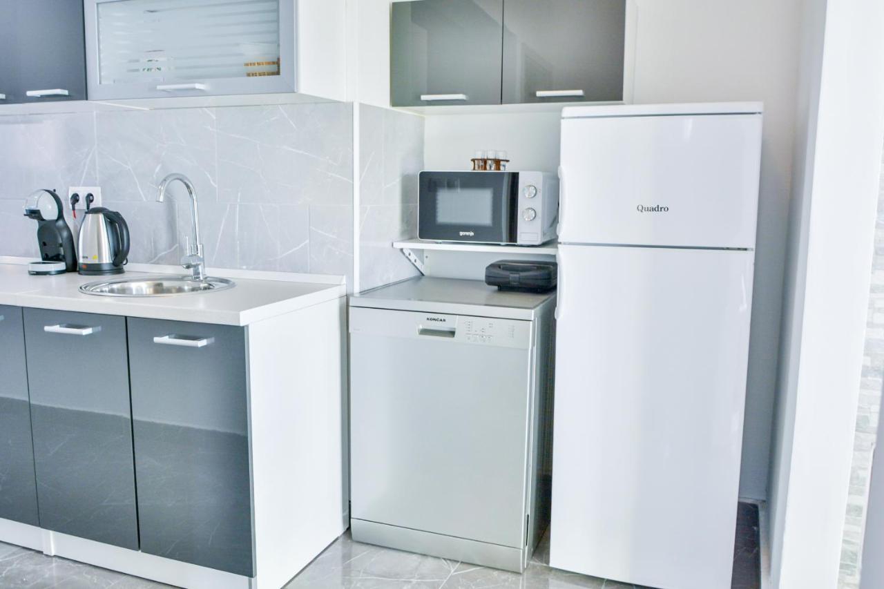 Apartments Did Ive Sibinj Krmpotski Bagian luar foto