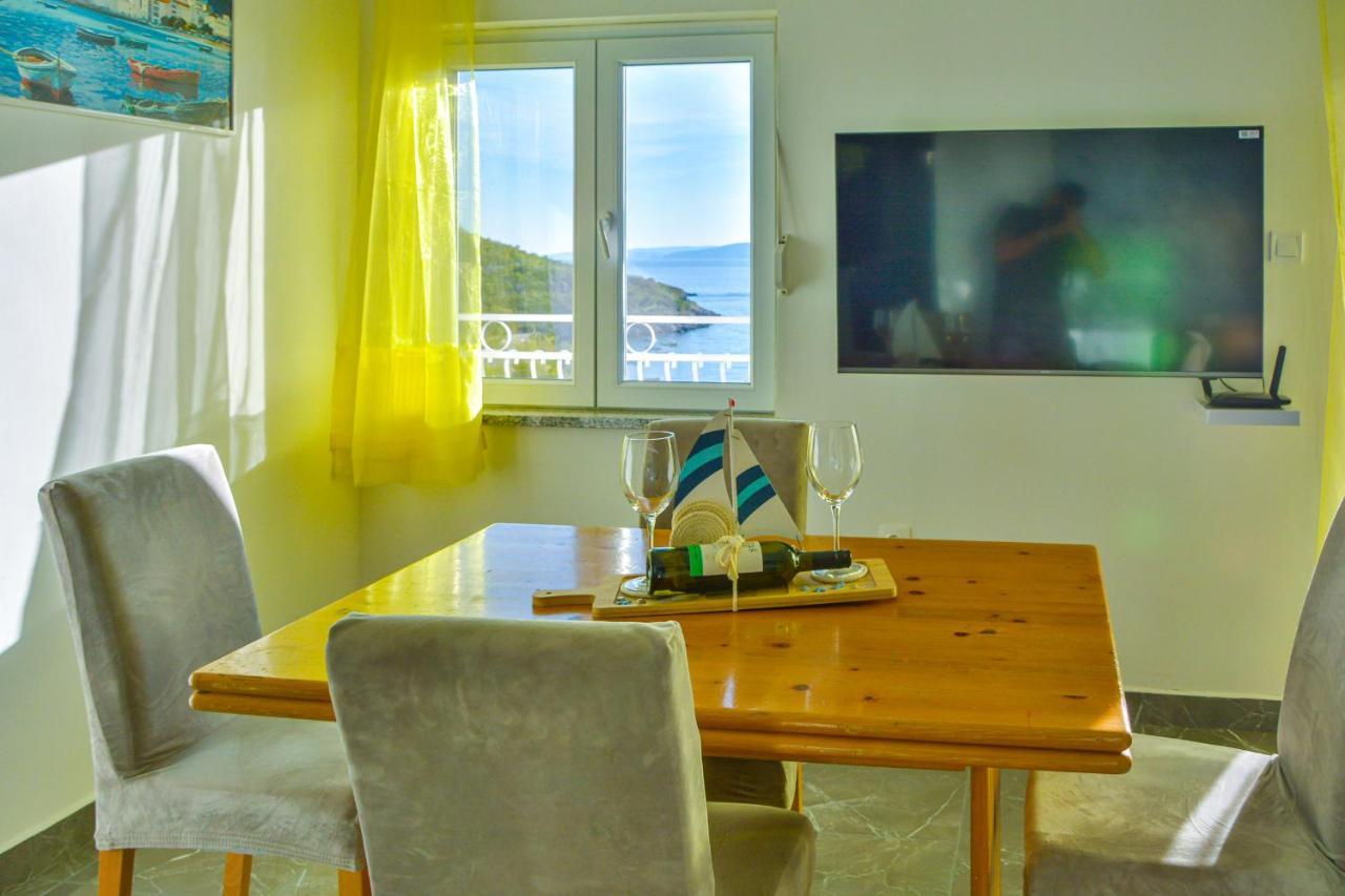Apartments Did Ive Sibinj Krmpotski Bagian luar foto